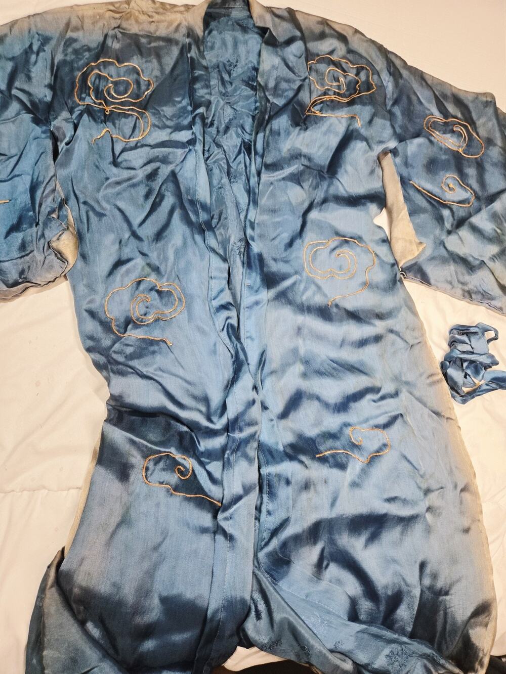 1950s Silk 2 Dragons Embroidered real Kimono Robe Vintage Blue Flaws
